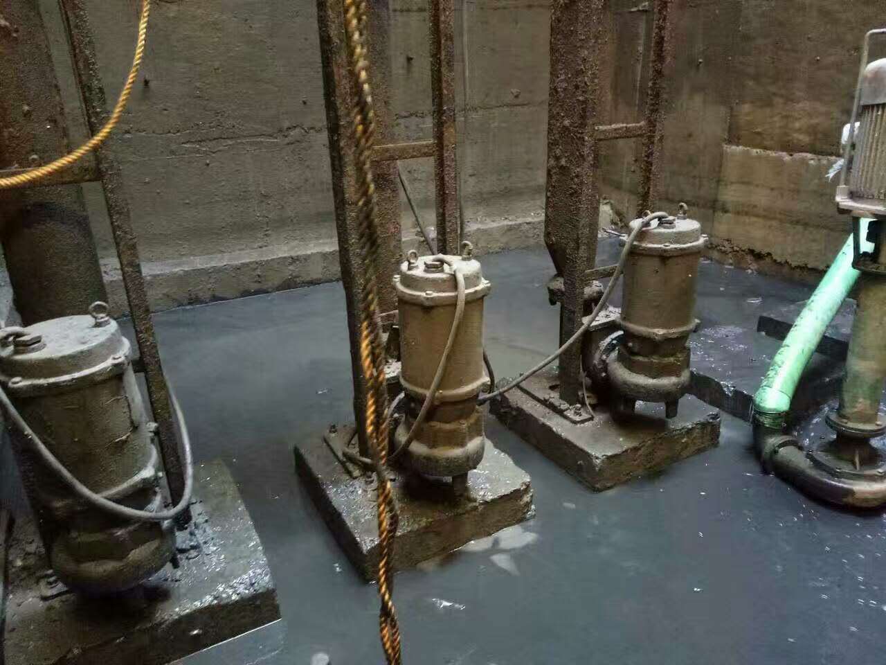 东安污水池清理